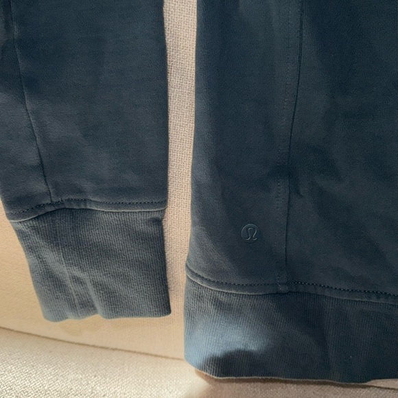 Lululemon sweater - Picture 2 of 4
